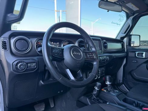 Used 2019 Jeep Wrangler Unlimited Sport S image 11