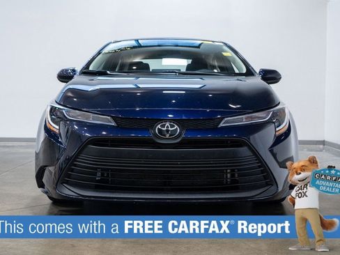 Used 2024 Toyota Corolla LE image 2
