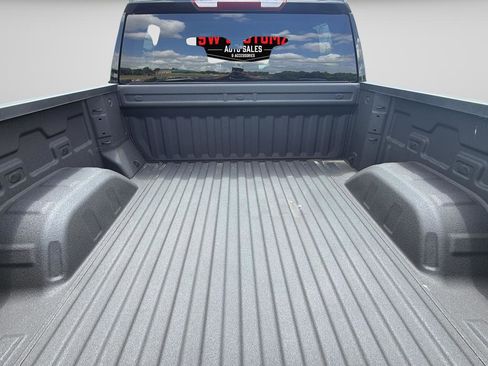 Used 2025 Chevrolet Silverado 1500 Custom AWD/4WD image 13