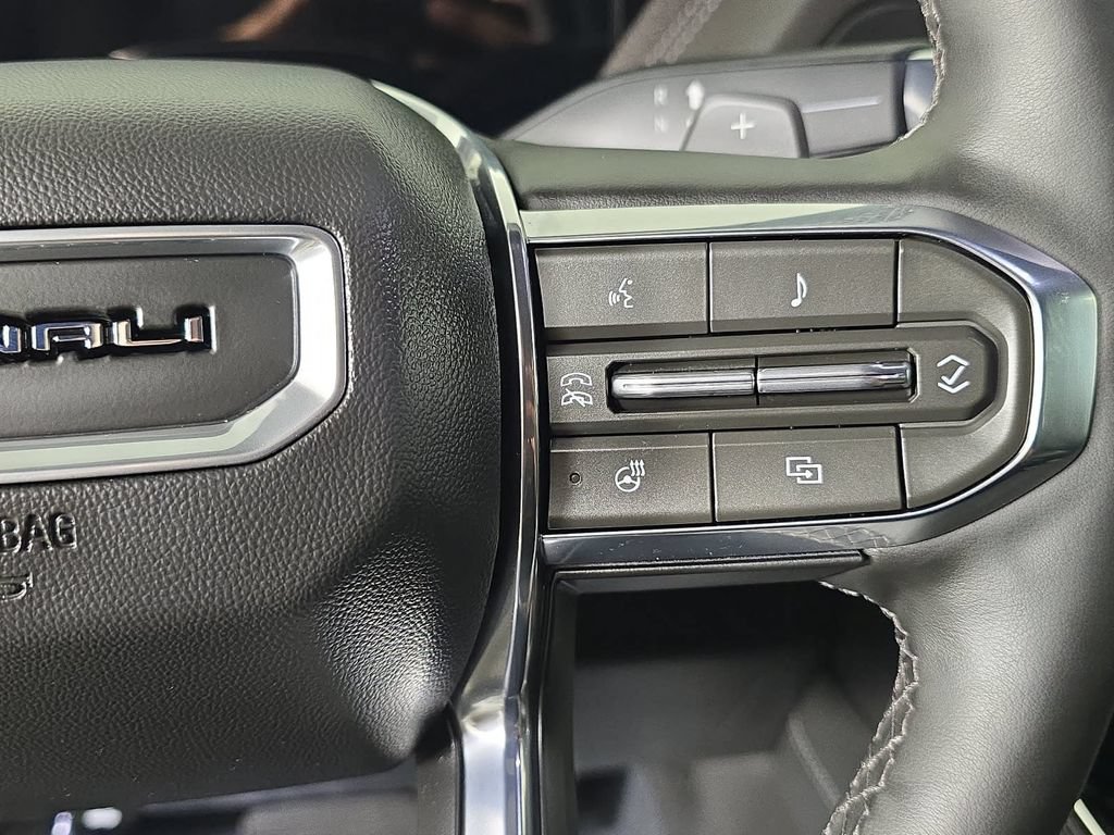 Used 2026 GMC Yukon XL Denali AWD/4WD image 14