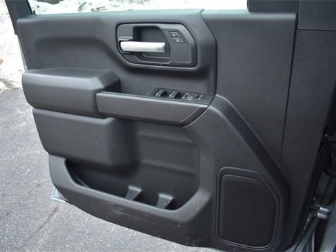 New 2026 Chevrolet Silverado 2500 Custom w/ Custom Value Package image 32