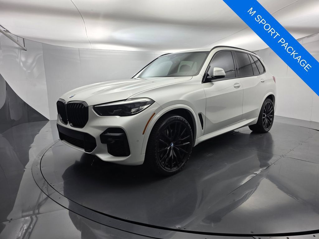 Certified 2022 BMW X5 sDrive40i w/ M Sport Package RWD image 7