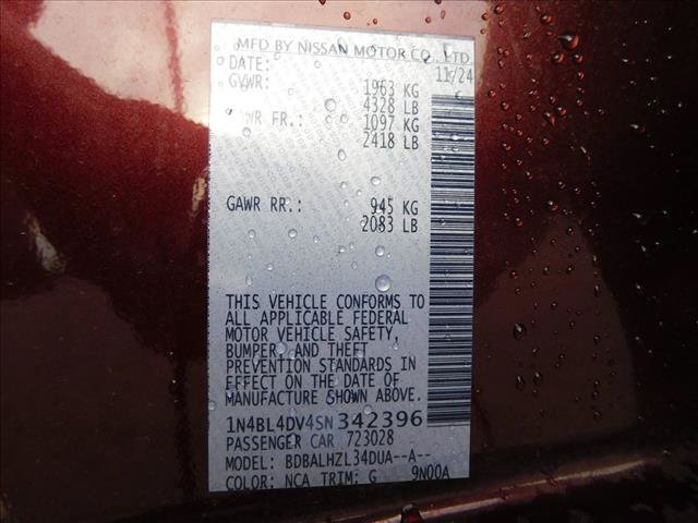 Used 2025 Nissan Altima 2.5 SV FWD image 15