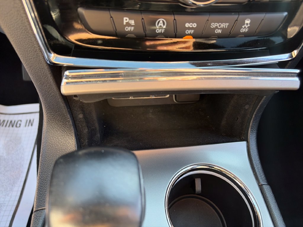 Used 2020 Jeep Grand Cherokee Limited AWD/4WD image 21