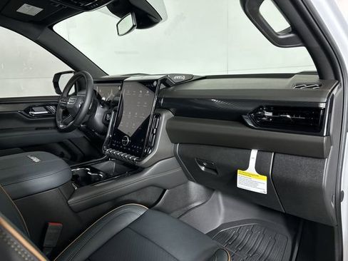 New 2026 GMC Yukon AT4 AWD/4WD image 30