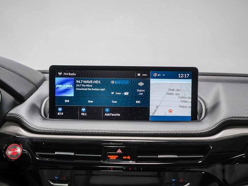 Used 2023 Acura MDX SH-AWD w/ Advance Package image 16