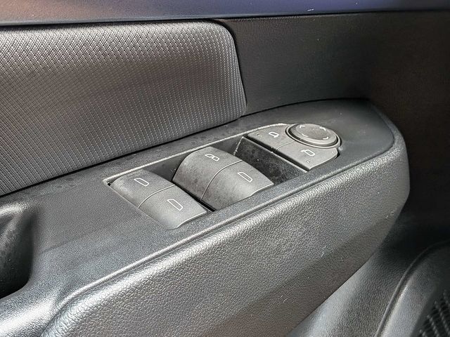 Used 2024 Chevrolet Equinox EV LT FWD image 28