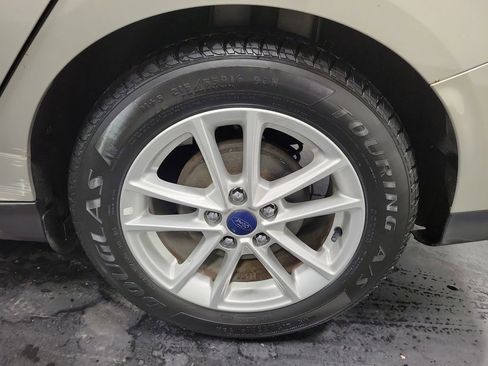Used 2016 Ford Focus SE image 11