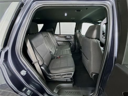 Used 2025 Chevrolet Tahoe LS RWD image 24