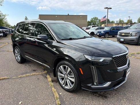 Used 2020 Cadillac XT6 Premium Luxury AWD/4WD image 3