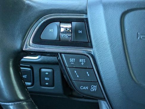 Used 2021 Lincoln Navigator Reserve image 28