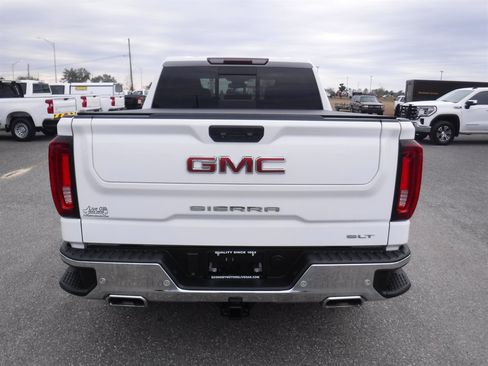 Used 2023 GMC Sierra 1500 SLT image 8