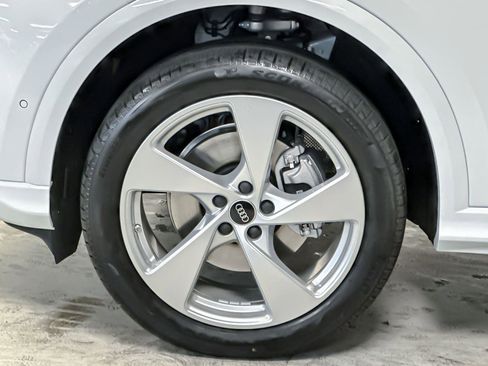New 2025 Audi Q5 Premium Plus image 25