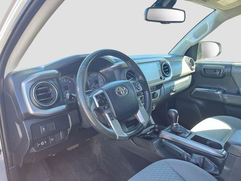 Used 2023 Toyota Tacoma SR5 RWD image 9