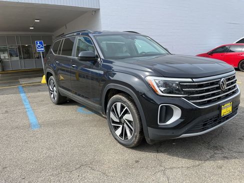 New 2026 Volkswagen Atlas SE AWD/4WD image 2