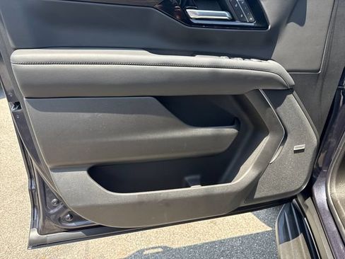 Certified 2026 Chevrolet Suburban LT w/ Comfort Package RWD image 10