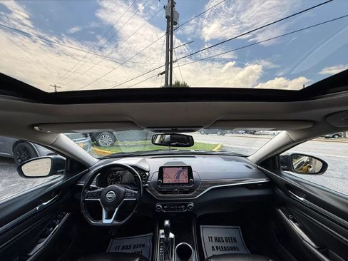 Used 2020 Nissan Altima 2.5 SL FWD image 31