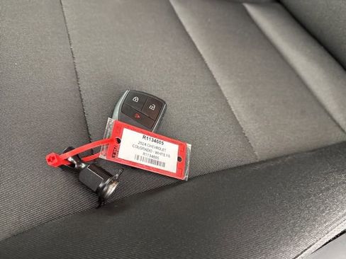 Used 2024 Chevrolet Colorado W/T image 29