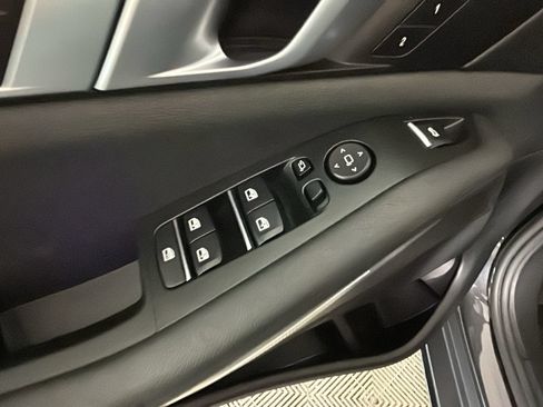 Used 2022 BMW X5 xDrive40i AWD/4WD image 11