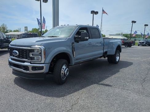 New 2026 Ford F450 Lariat AWD/4WD image 4