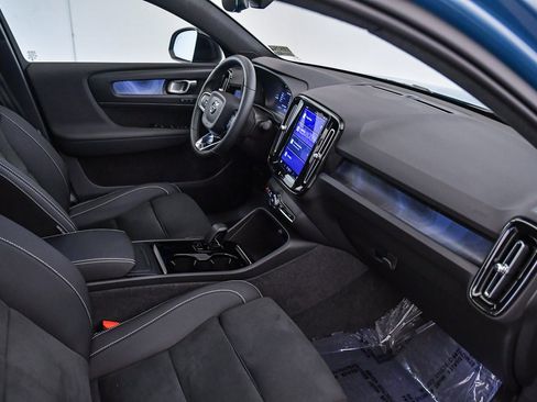 Certified 2023 Volvo C40 P8 Recharge Plus image 16