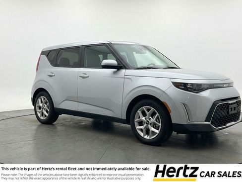 Used 2025 Kia Soul LX w/ LX Technology Package image 1