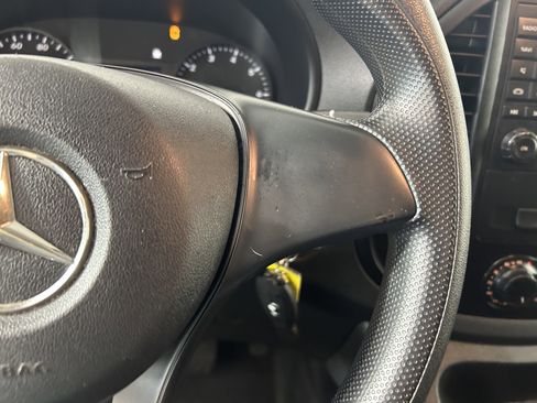 Used 2019 Mercedes-Benz Metris image 14