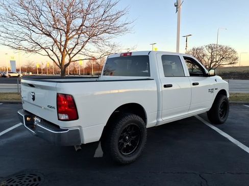 Used 2022 RAM 1500 Classic SLT AWD/4WD image 5