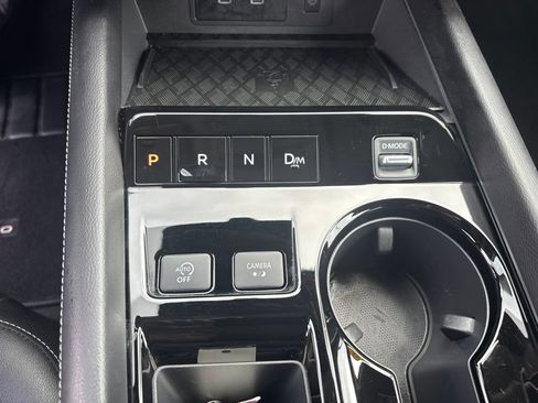 Certified 2025 Nissan Murano SV AWD/4WD image 14