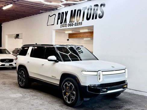 Used 2023 Rivian R1S Adventure AWD/4WD image 1
