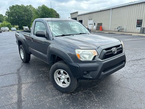 Used 2012 Toyota Tacoma 4x4 Regular Cab image 1