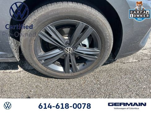 Used 2023 Volkswagen Jetta SE w/ Panoramic Sunroof Package FWD image 12