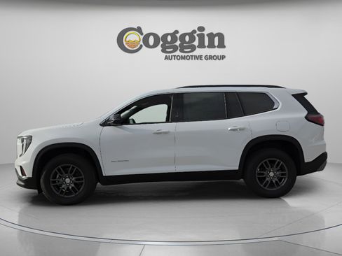 New 2026 GMC Acadia Elevation image 4