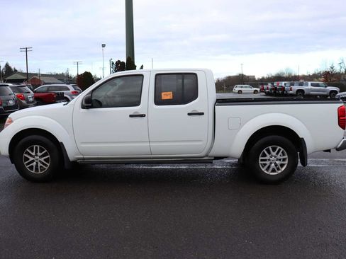 Used 2018 Nissan Frontier SV image 8