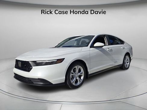 Certified 2024 Honda Accord LX image 8