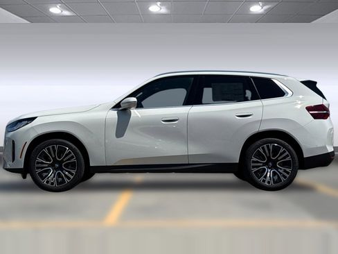 Used 2025 BMW X3 xDrive30i w/ Convenience Package image 2