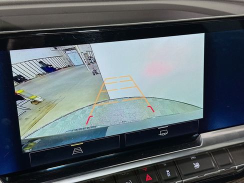 Used 2024 Chevrolet Silverado 1500 LT w/ Protection Package image 15