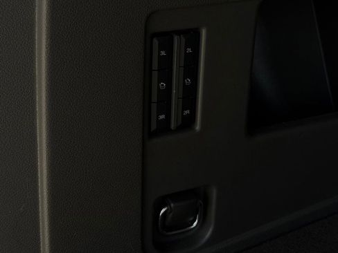 Used 2020 Ford Expedition Limited w/ Equipment Group 302A AWD/4WD image 27