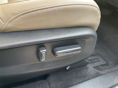 Used 2020 Honda CR-V EX-L image 11