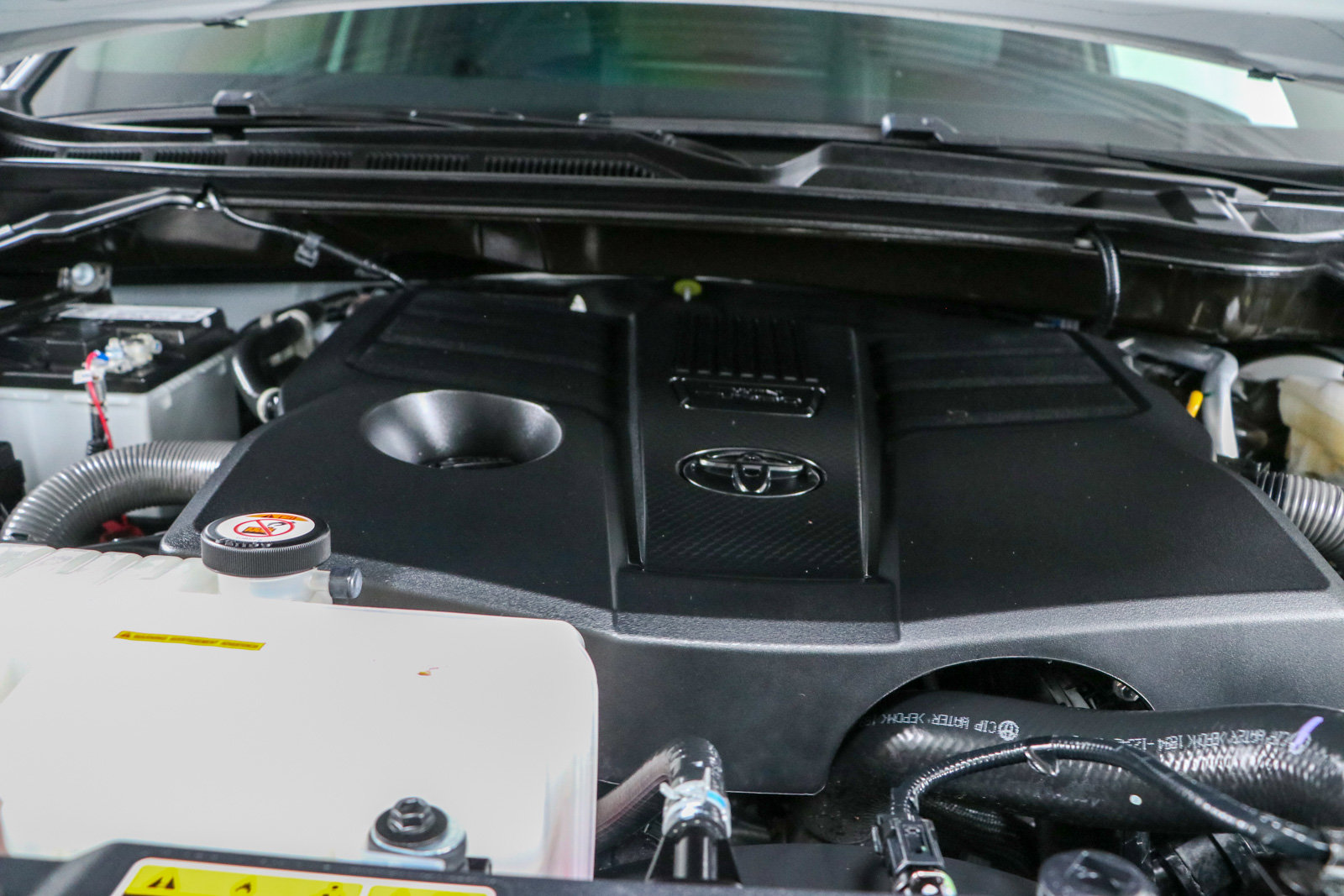 Used 2024 Toyota Tundra SR5 AWD/4WD image 29