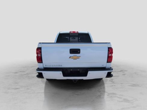 Used 2018 Chevrolet Silverado 1500 LT w/ Texas Edition AWD/4WD image 7