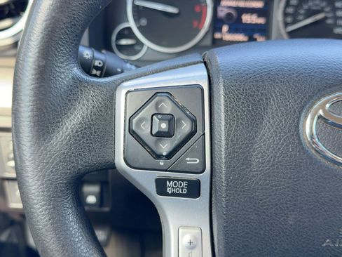 Used 2015 Toyota Tundra SR5 w/ SR5 Upgrade Package image 22