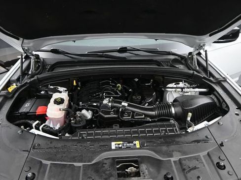 Used 2023 Jeep Grand Cherokee L Laredo image 43