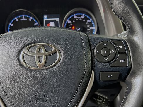 Used 2018 Toyota RAV4 XLE AWD/4WD image 20
