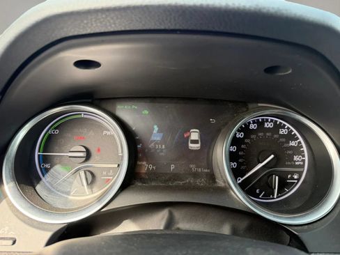 Used 2018 Toyota Camry XLE FWD image 24