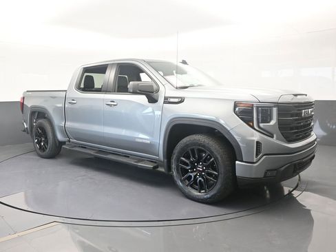 Used 2023 GMC Sierra 1500 Elevation w/ LPO, Elevation Black Package image 8