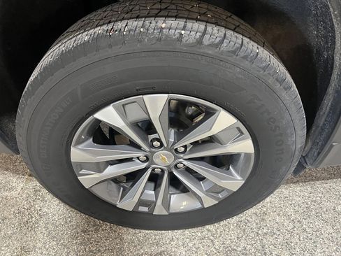 Used 2025 Chevrolet Equinox LT FWD image 30