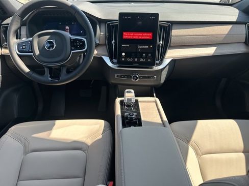 New 2026 Volvo XC90 B6 Plus w/ Protection Package Premier image 12