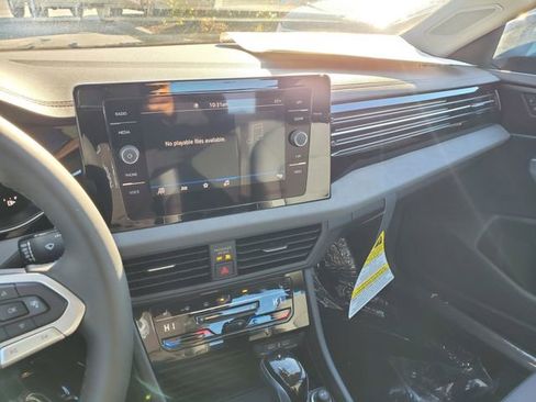 New 2025 Volkswagen Jetta SE image 21