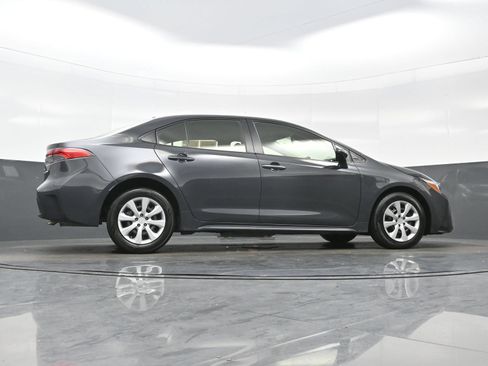 Used 2024 Toyota Corolla LE FWD image 31